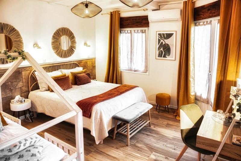 Hotel Des Dauphins Bourgoin-Jallieu Buitenkant foto